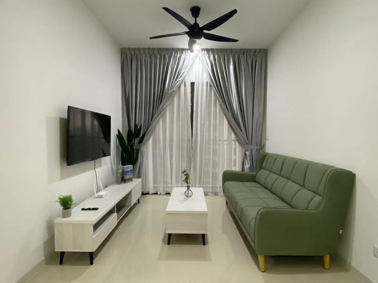 Sunway Velocity Two, Kuala Lumpur By De Harlequins Suite 0*,