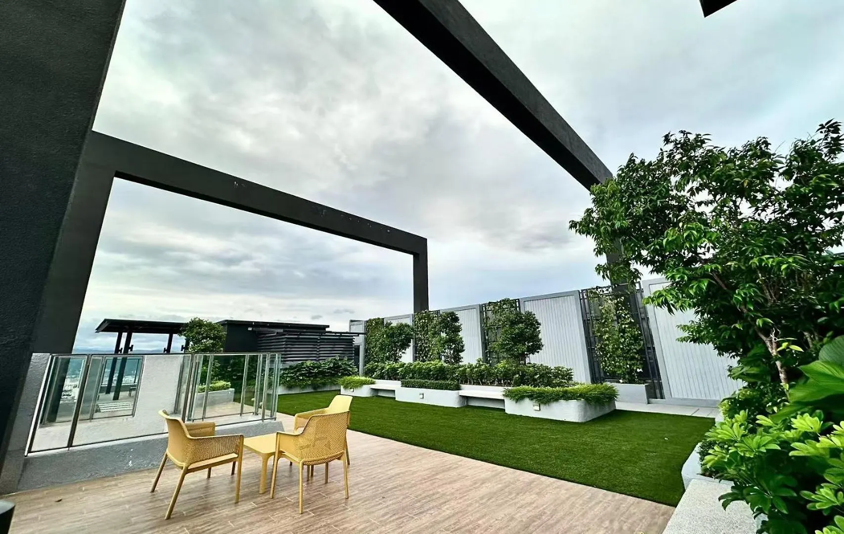 Sunway Velocity Two, Kuala Lumpur By De Harlequins Suite 0*,